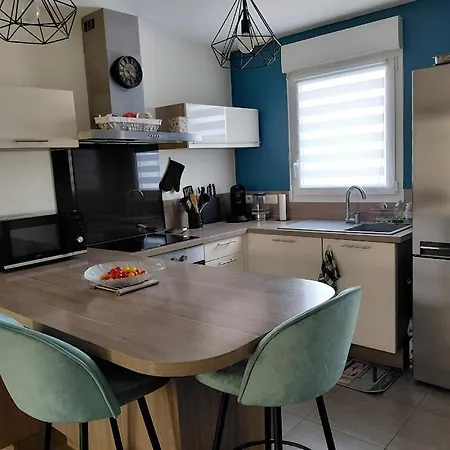 Maison La Gachere Proche Mer, Foret 펜션